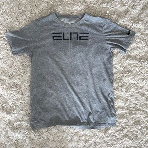 Boy’s grey Nike Dri-Fit s/s t shirt XL